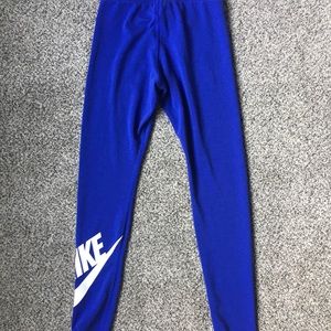 Nike Leggings with elastic waistband